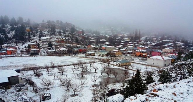 Kızıldağ Yaylası beyaza büründü