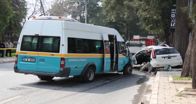 İzmir'de feci kaza! Ölü ve çok sayıda yaralı var