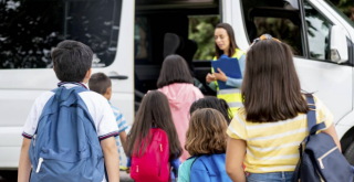 Okul servis ücretlerindeki artış trafiğe yansıdı