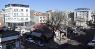 Kars’ta kiralar el yakıyor